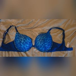 Pretty Victoria Secret Push Up Bra 34 DD Royal Blue Lace Over Aqua